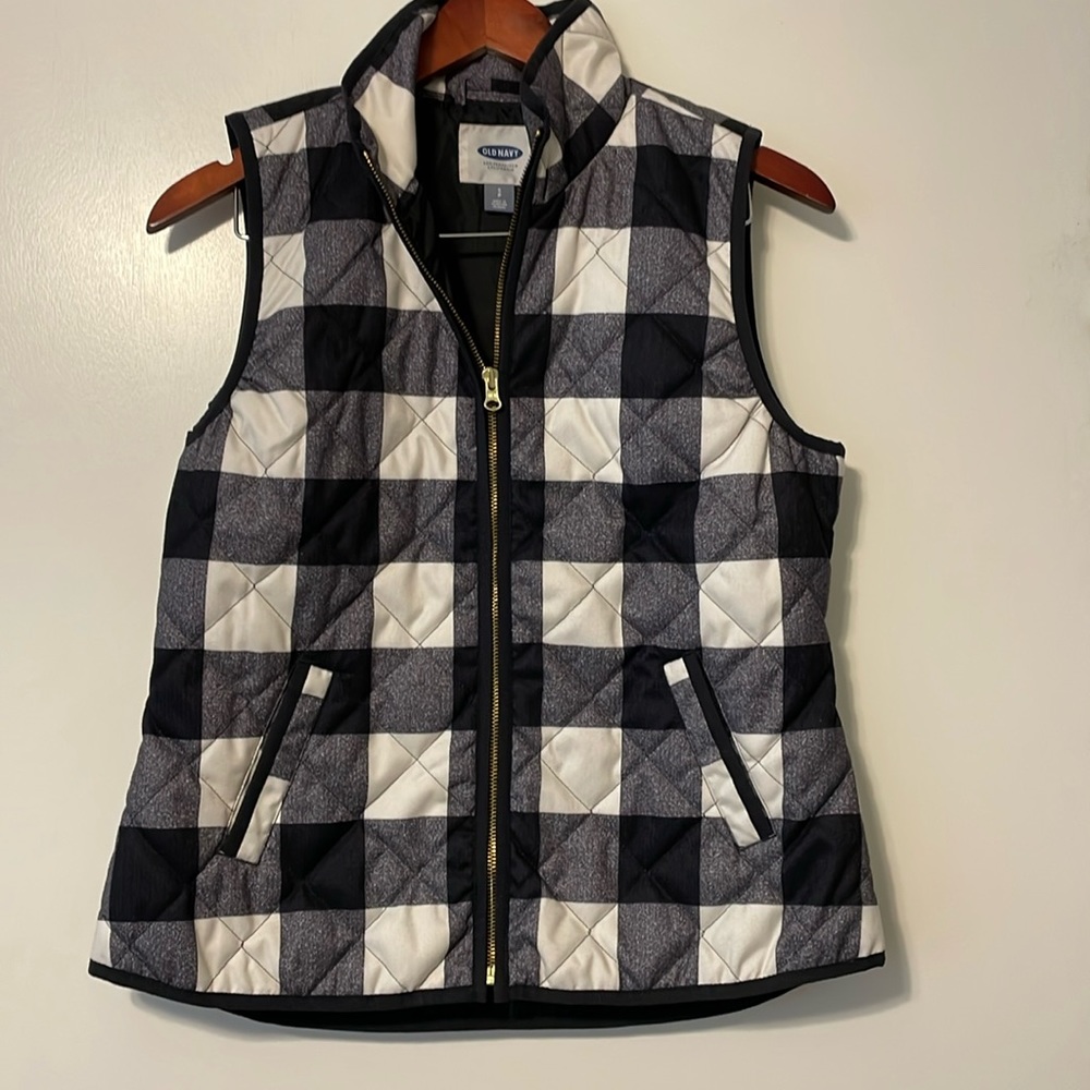 Old navy vest small